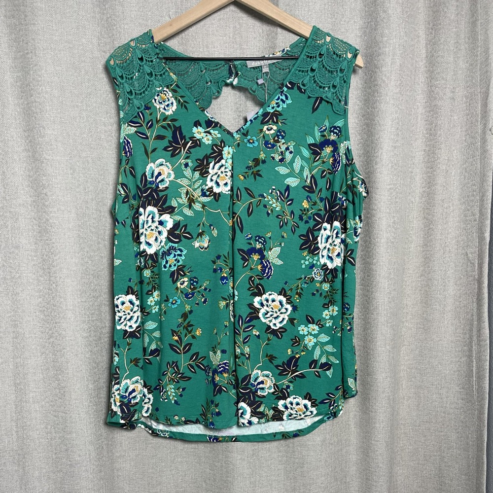 Daniel Rainn Blouse Womens 2X NWT Green Floral Crochet Lace V Neck Plus Size